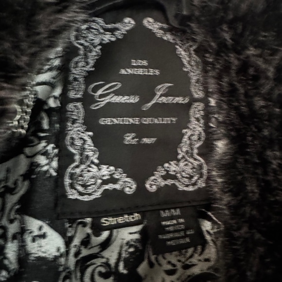 Guess Dark Blue Denim Jacket with Black Faux Fur Collar sz M - Picture 2 of 7